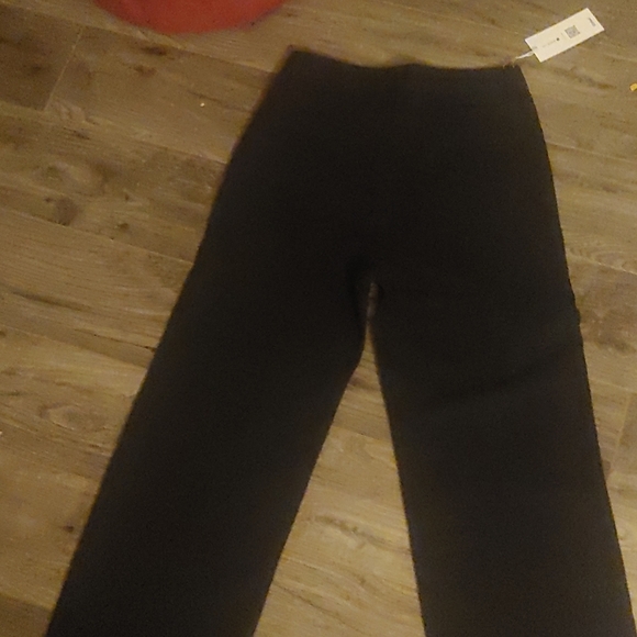 Romwe brand, black and small but fits like a medium - Picture 2 of 3